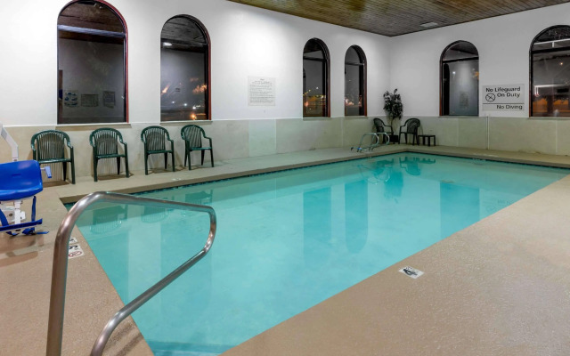 Quality Inn & Suites