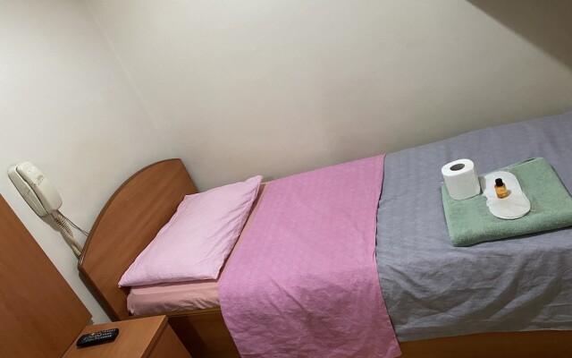 Petek Hotel