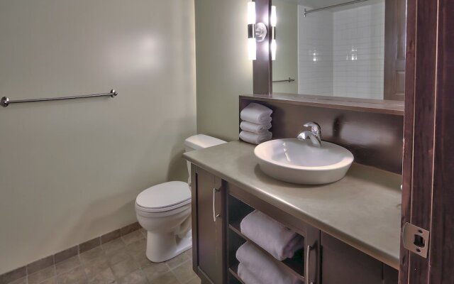 Blue Mountain Mosaic Boutique Suites
