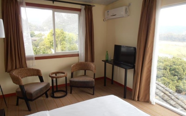 Yangshuo River Times Hotel – Balcony – Guilin