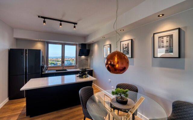 Penthouse Luxury Suite