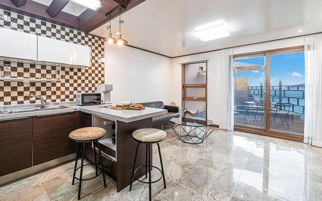 Geojedo Piskina Poolvilla Pension