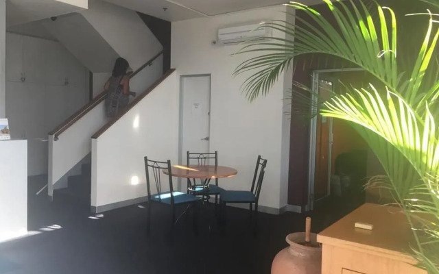 22 Travellers Accommodation