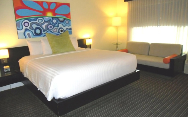 Hotel Current