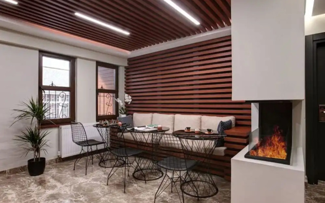 Luxury Suite Hotel Room