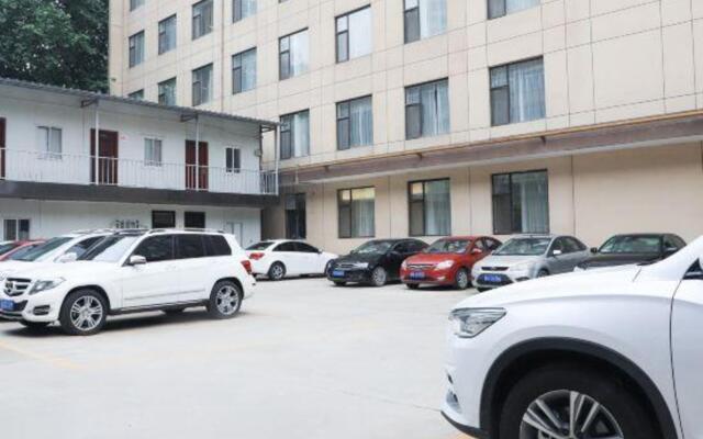 Xi'an  Mantic   Holiday  Hotel