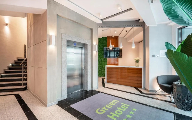 Green Hotel