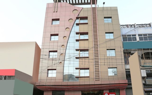 OYO 1671 Hotel Sundaram