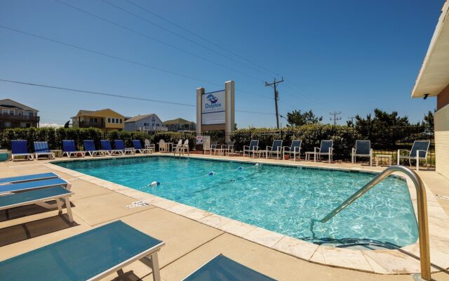 Dolphin Oceanfront Motel