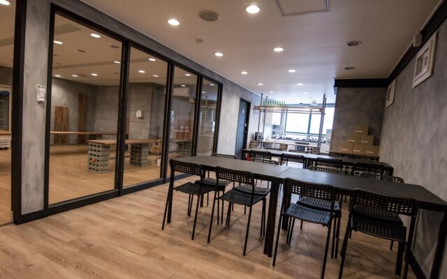 2F Guest House