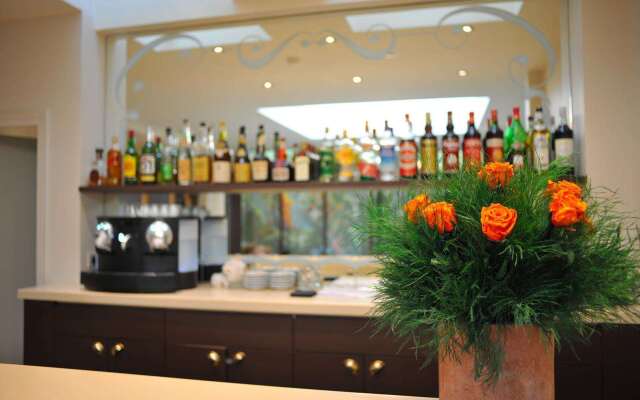 Hotel De L'Universite