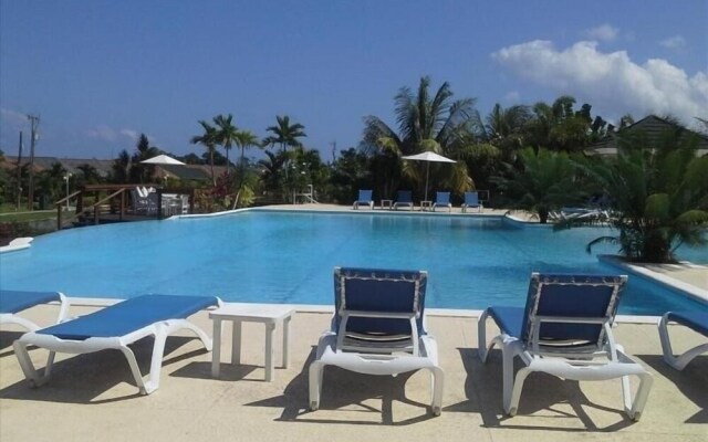 Ocho Rios Villa at The Palms