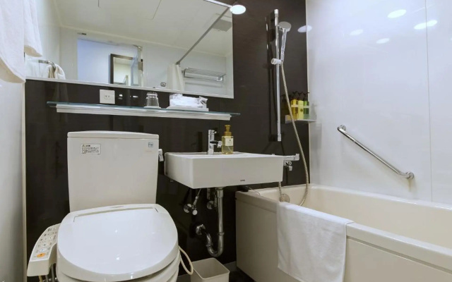X-Wave Umeda（ORIX HOTELS & RESORTS） – Bathroom – Osaka