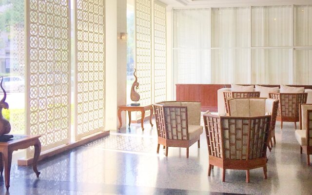 Ploy Palace Hotel