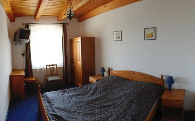 Tekergő Motel és Étterem