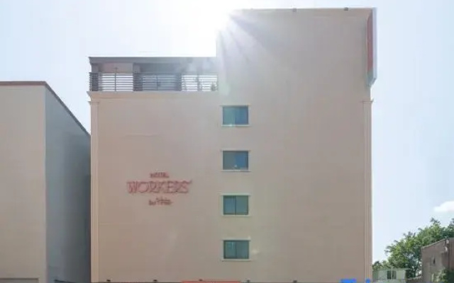 Workers Hotel Ansan by Aank