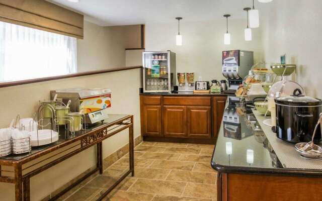 Quality Inn Gillette I-90 East