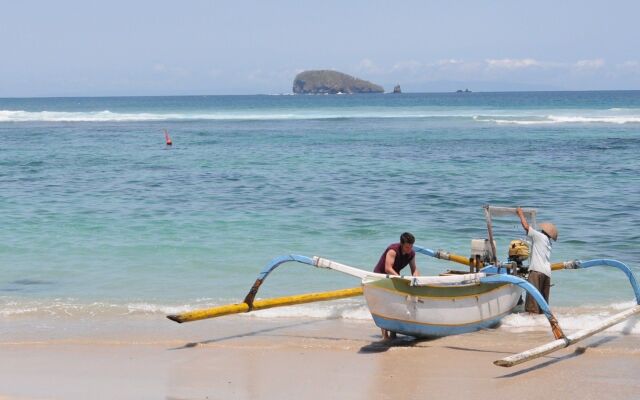 Anom Beach Hotel Candidasa