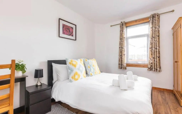 Beautiful 2 bedroom flat in Edinburgh