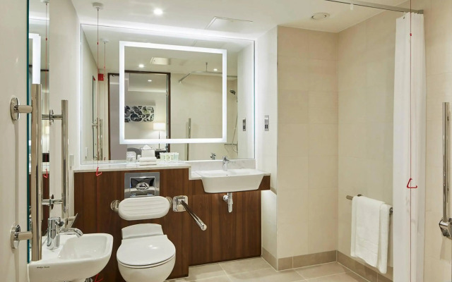Courtyard by Marriott Oxford City Centre