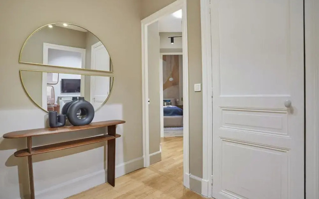Superb Apartment Arc de Triomphe/ Trocadero