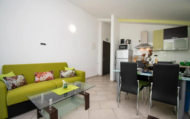Apartments with pool in Pula,Croatia