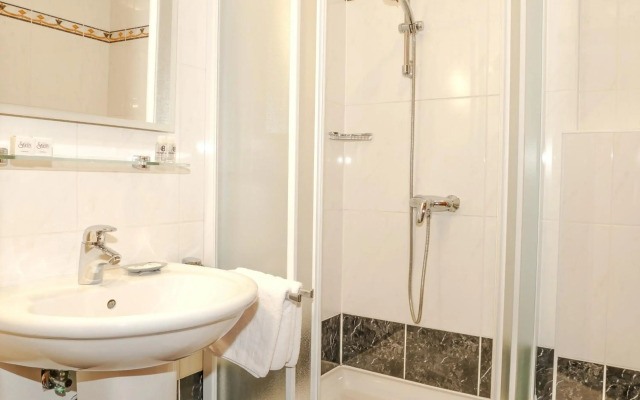 Hotel Savoy