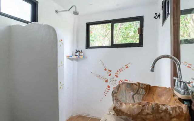 Casa Aakbal