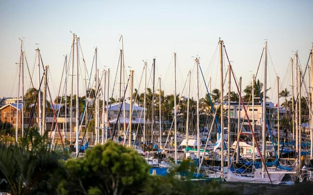 Nightcap at Kawana Waters Hotel
