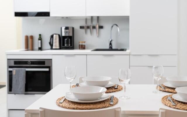 ULEABO Modern 37m2 Studio