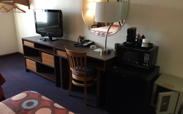 Super 8 College Station