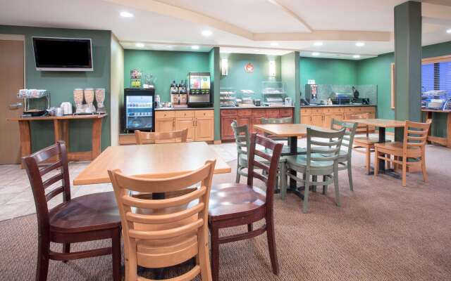 AmericInn by Wyndham Laramie Near University of Wyoming