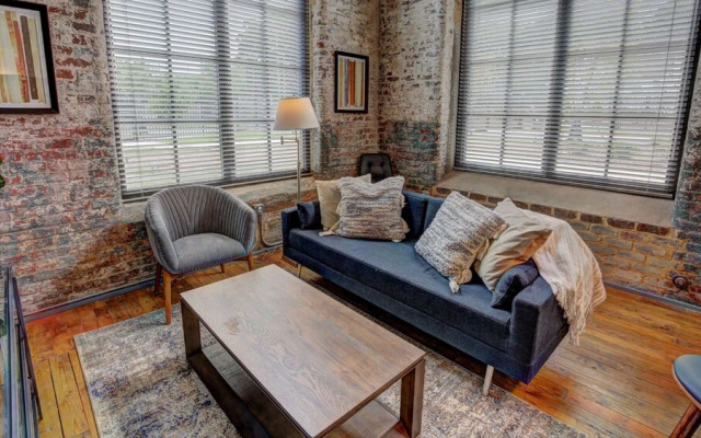 2 Bedroom, Hawthorne Lane