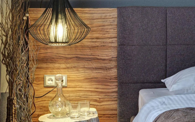 Poet Art Hotel