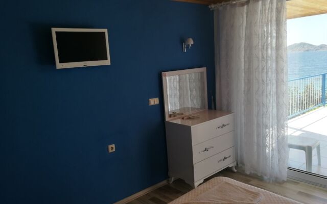Mavi Akvaryum Otel