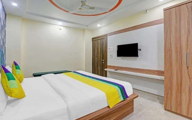 Treebo Trip Hotel Royal Galaxy