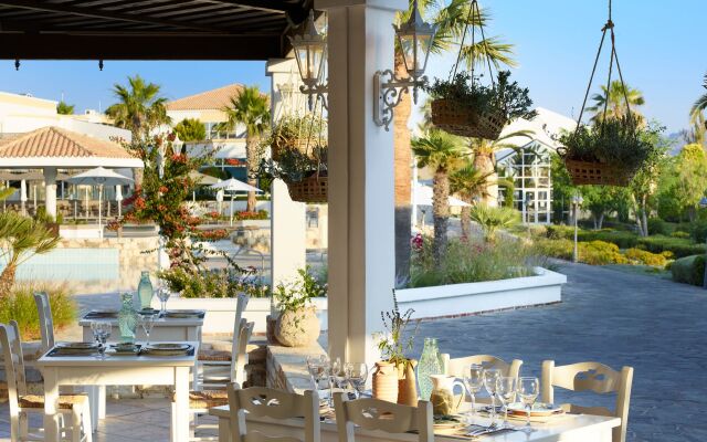 Neptune Luxury Resort