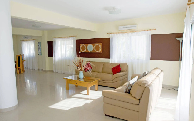 Hara Nissi Beach Villas