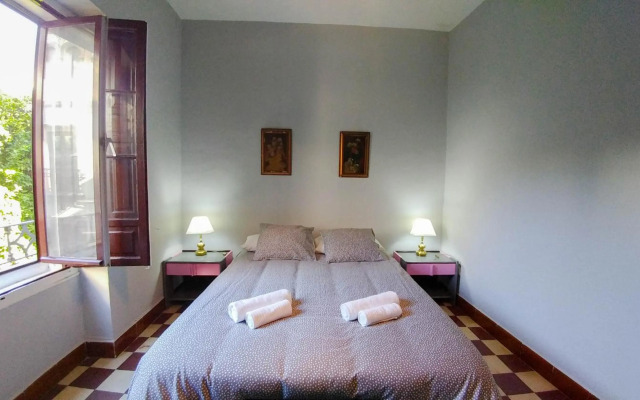 Apartamento Plaza de Doña Elvira 8