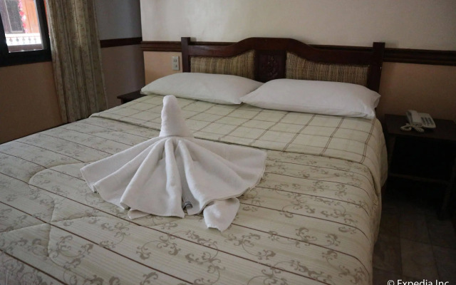 Tonglen Eco Resort