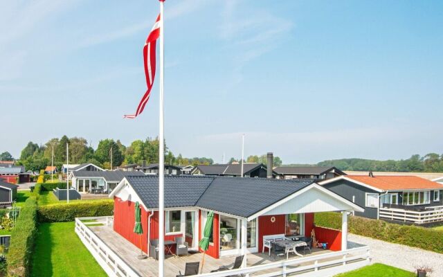 6 Person Holiday Home in Juelsminde