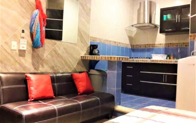 Kaeli's Caribbean Studios