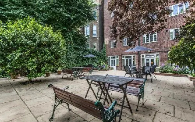 Vincent House London Residence