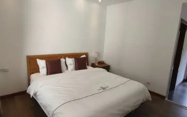 Youju B&B (Qingyuan Taihe Ancient Cave Gulongxia Branch)
