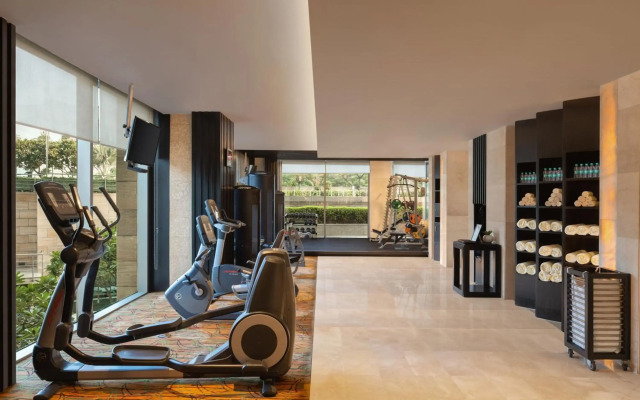 Courtyard by Marriott Gurugram Downtown