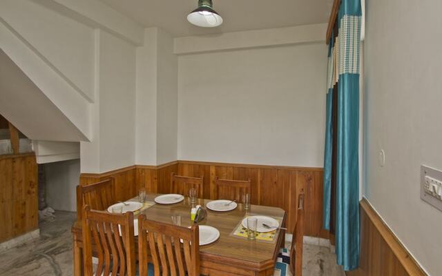 OYO 8847 Apna Ashiana