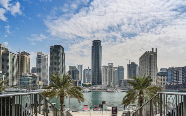 Remarkable & Gorgeous 1BR Loft in Jbr!