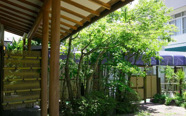 Yugawara Manyoso