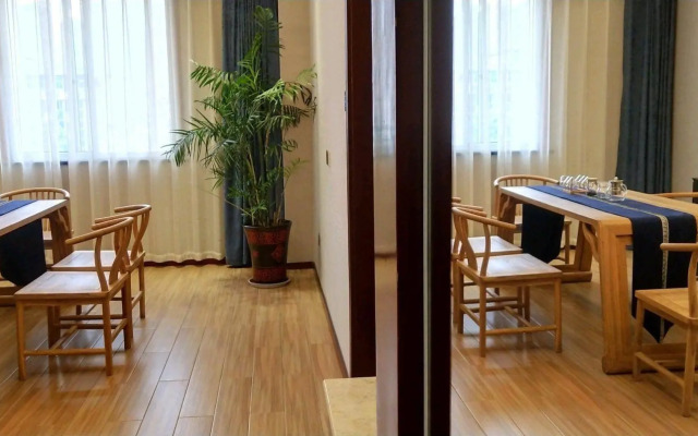 Fuyang Tianyan Hotel