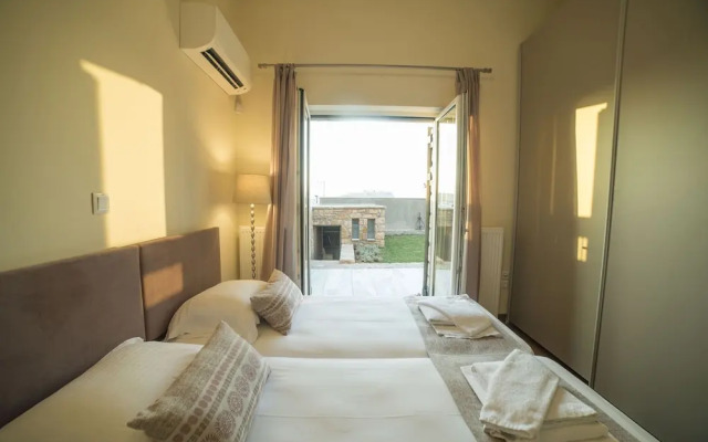 Stunning 2 bedroom house with amazing view